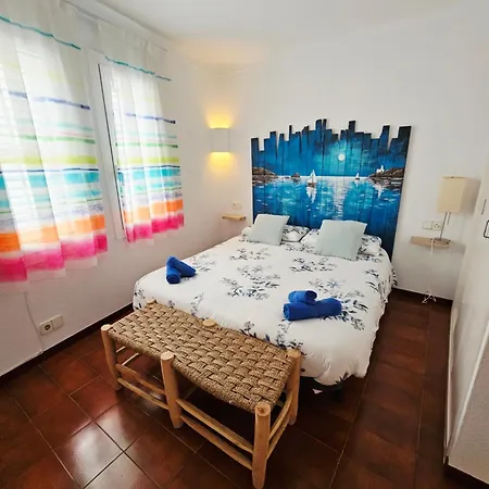 Boutique Sota Campanar A Cadaqués