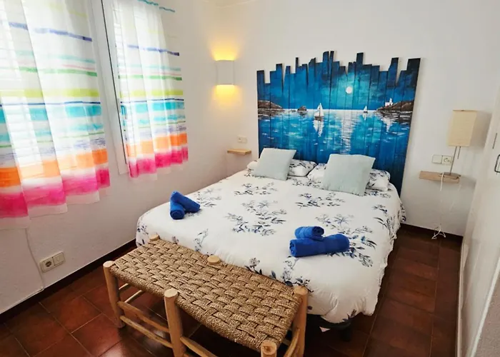 Boutique Sota Campanar A Cadaqués